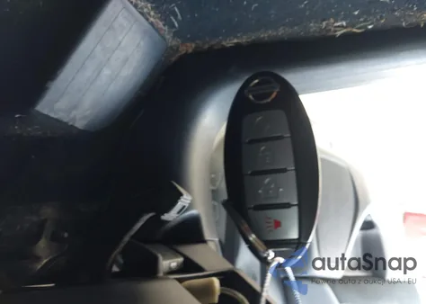 2017 Nissan Pathfinder Sv z USA, uszkodzony, nr VIN 5N1DR2MM2HC651491